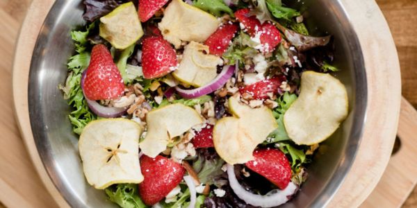 Gluten-free bluegrass blackberry salad at Vinaigrette salad kitchen